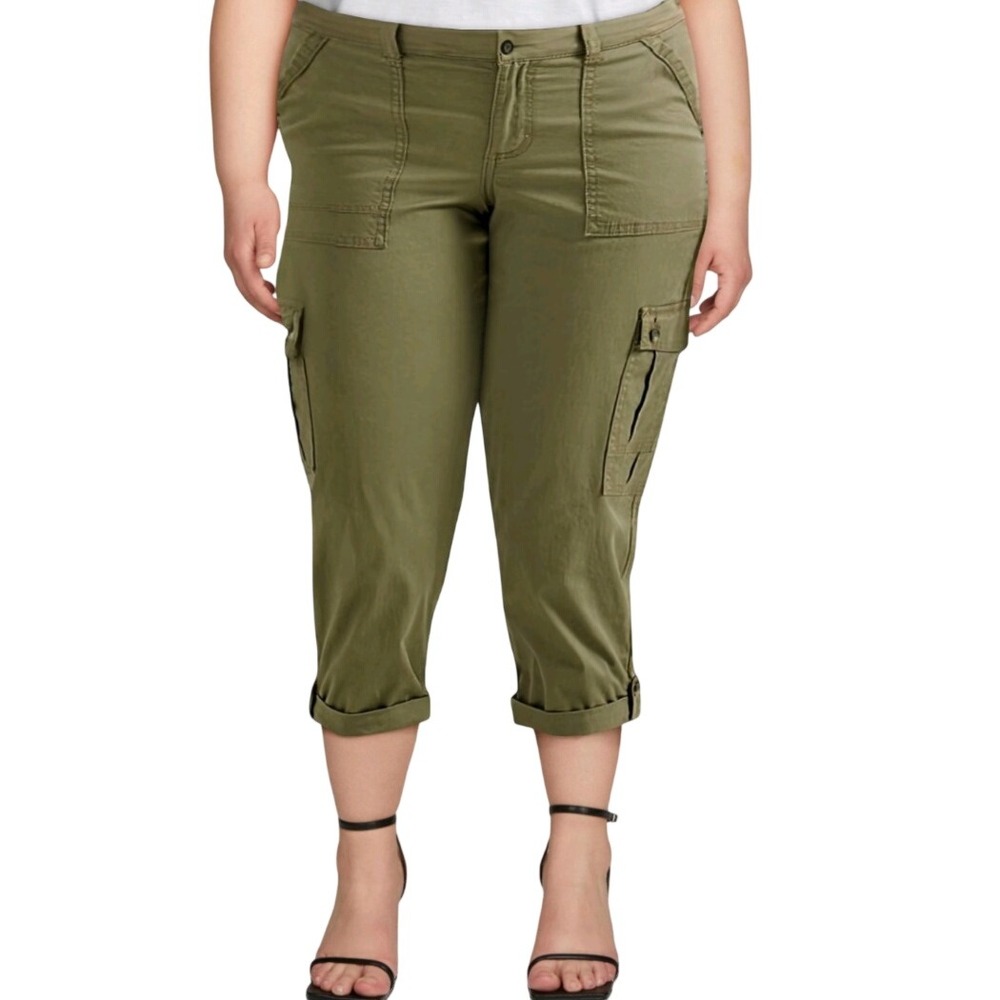Lee Women Flex-To-Go Relaxed Fit Cargo Capri Pants 20W Deep Lichen Green NWT $50